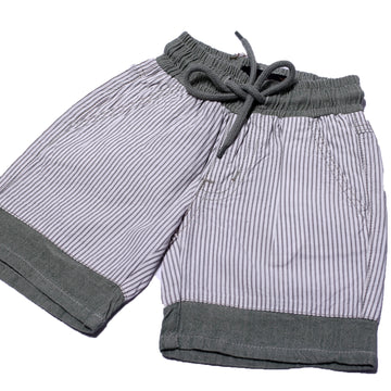 NEW WHITE & GREEN WITH GREEN STRIPES SHORTS 26